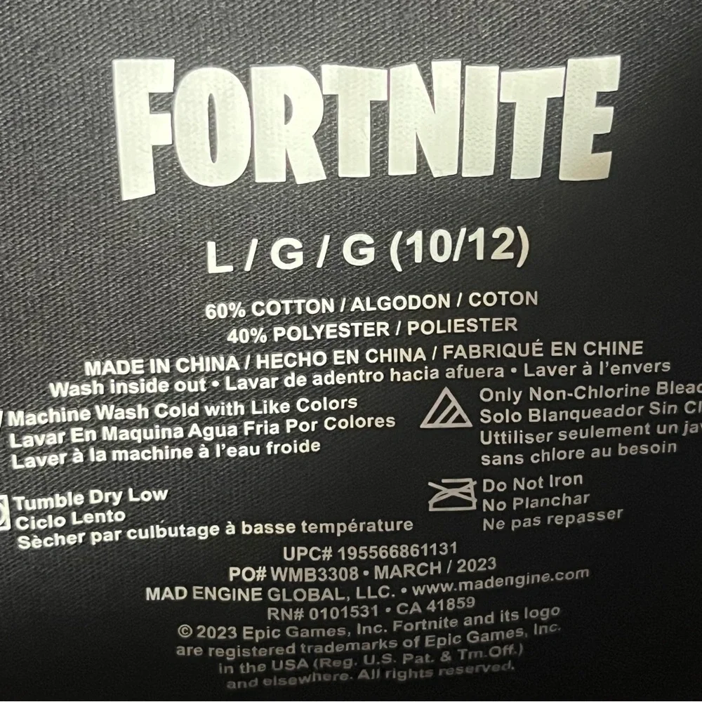 Fortnite Multicolored Brushstroke Graphic T-shirt‎ Black Kids Size Large Gamer